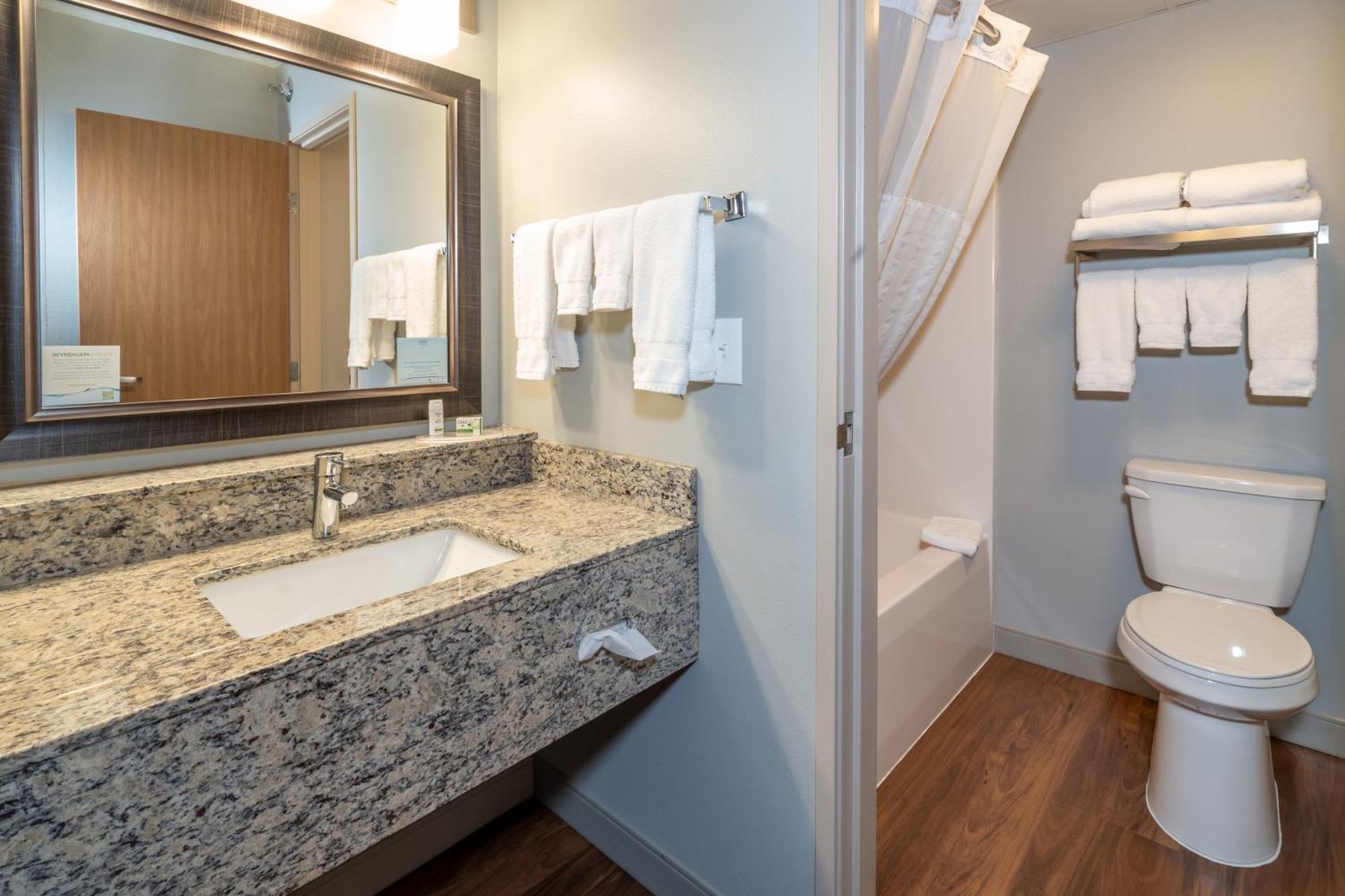 Americinn By Wyndham Valley City Conference Center מראה חיצוני תמונה
